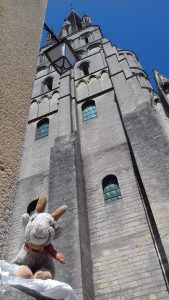 Chevreau et tour NE de Bayeux 